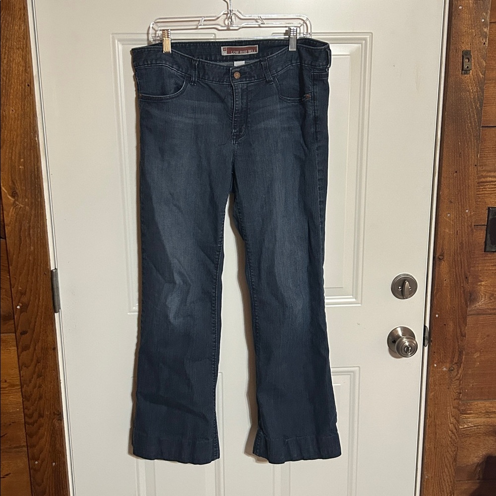 GAP Low Rise Bell Jeans in Deep Blue